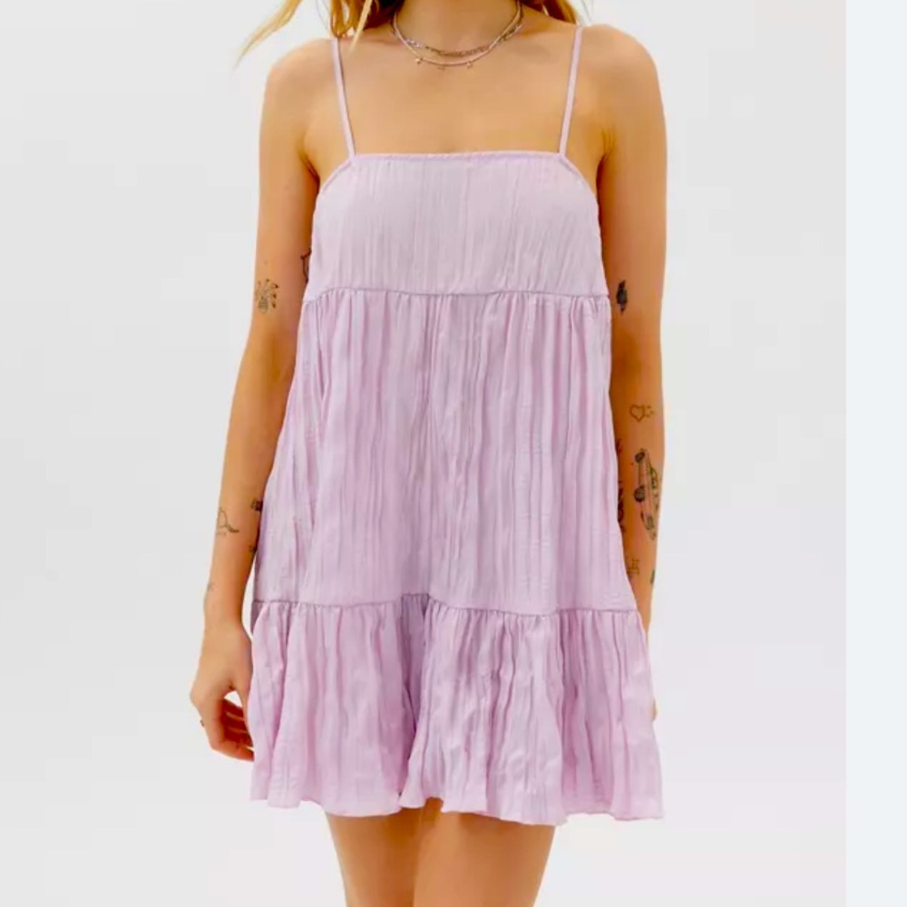 urban outfitters Lucia plisse tiered mini dress in lavender size XS
